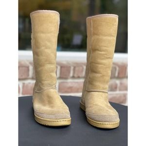 Ugg Australia Women's Tribal S 6-7